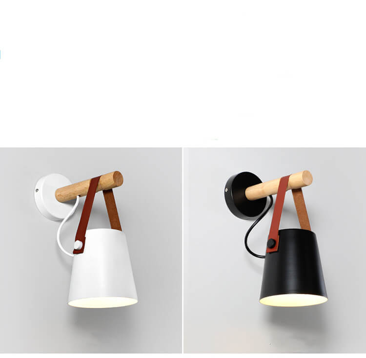 WoodGlow - Wandlamp met ijzeren lampenkap en houten arm