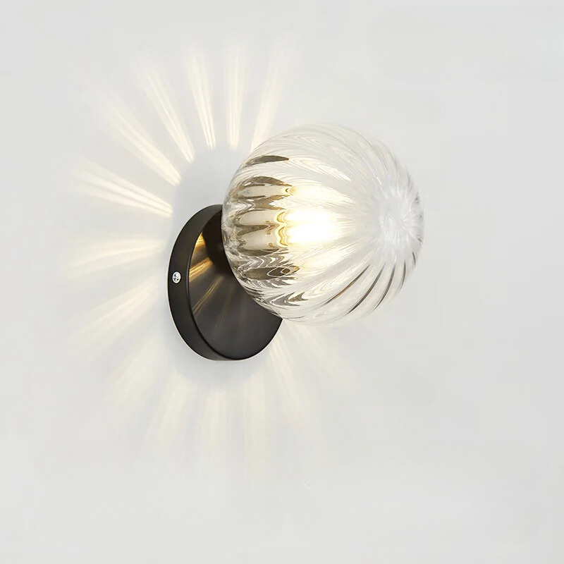 GoldLicht - Moderne Gouden Wandlamp Met Glazen Bol