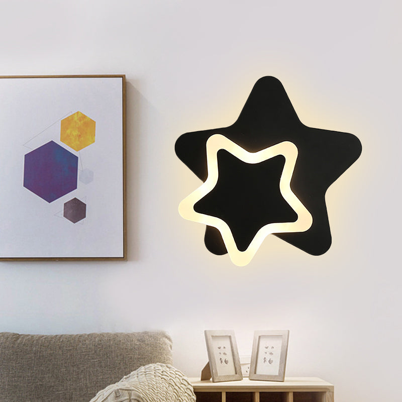 ScandinavianStar - Scandinavische LED Wandlamp in Zwart/Wit met Acrylschaduw