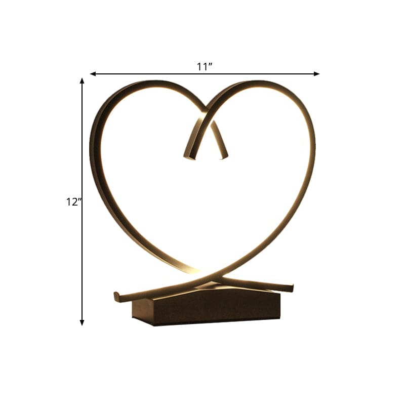 HeartWood - Houten Nachtkastje met Hartvormig Detail