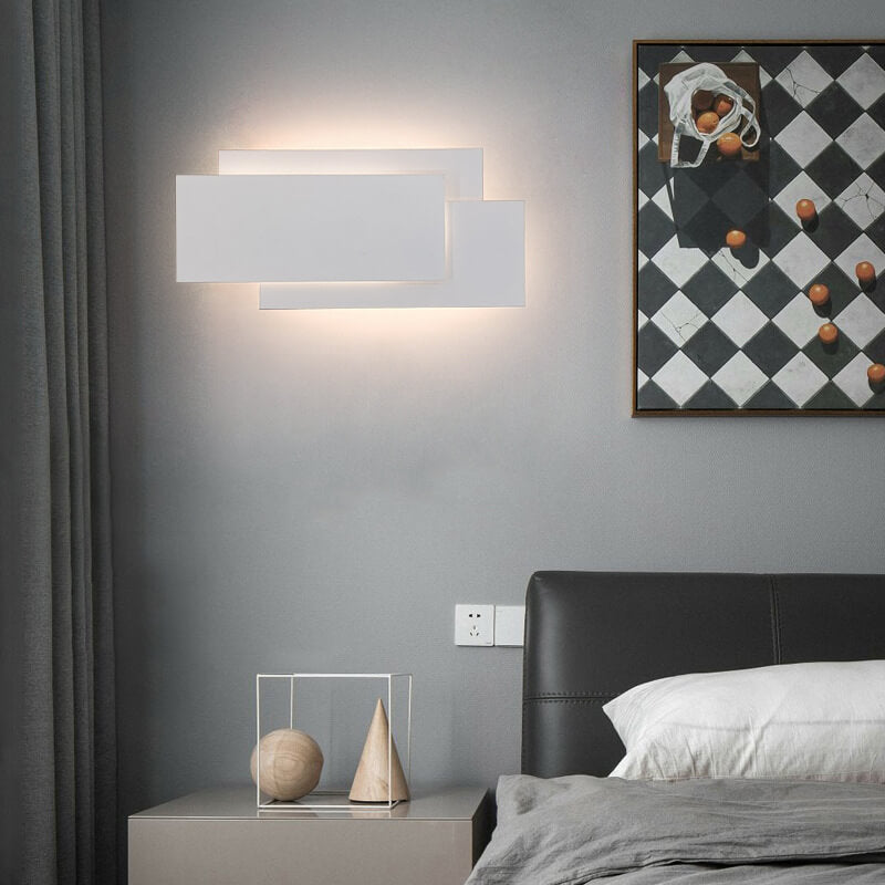 Minimalistische vierkante, gestapelde LED-wandlamp van aluminium