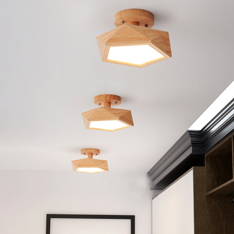 PentagonLED - Houten plafondlamp, semi-inbouw voor moderne gangen