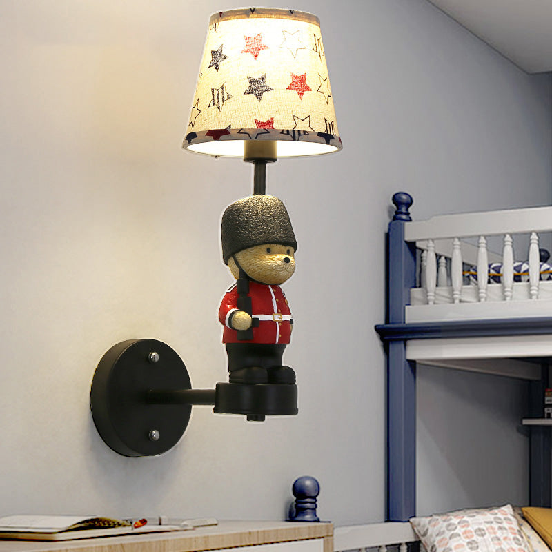 Empire Shade Wall Sconce - Kinderstijl Stoffen Wandlamp in Zwart met Trooper Deco