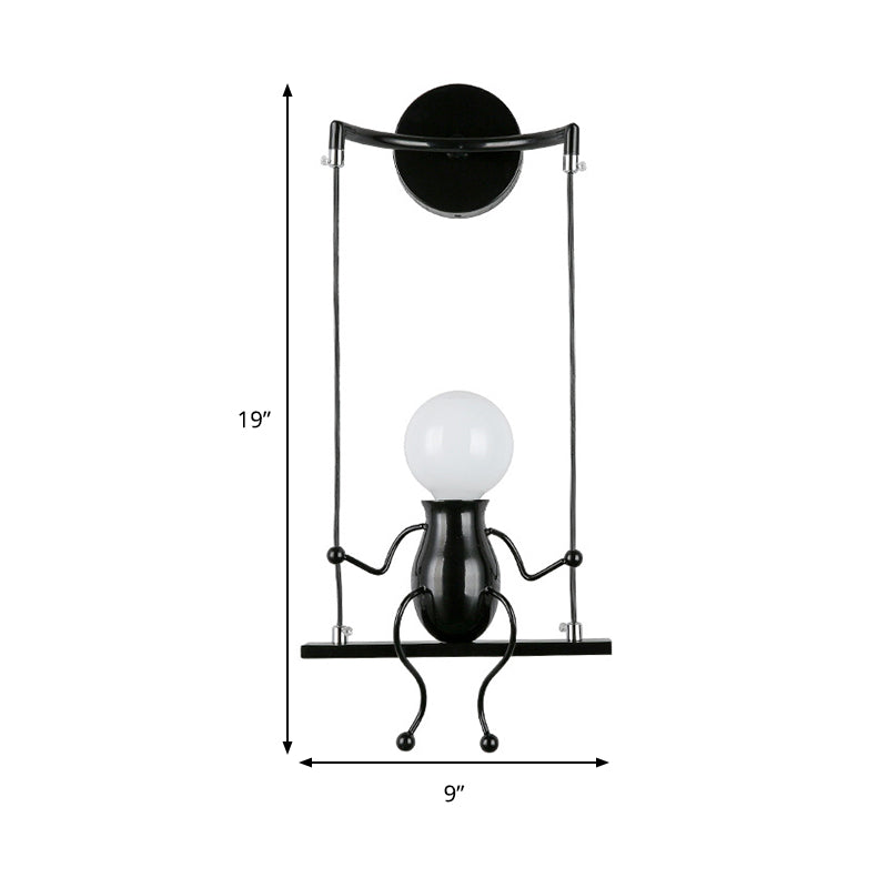 SwingDesign - Moderne wandlamp met schommelend figuur