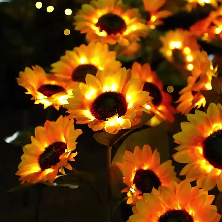 SolarBloom - Zonnebloem LED Tuinverlichting met 3 Koppen, Waterdicht