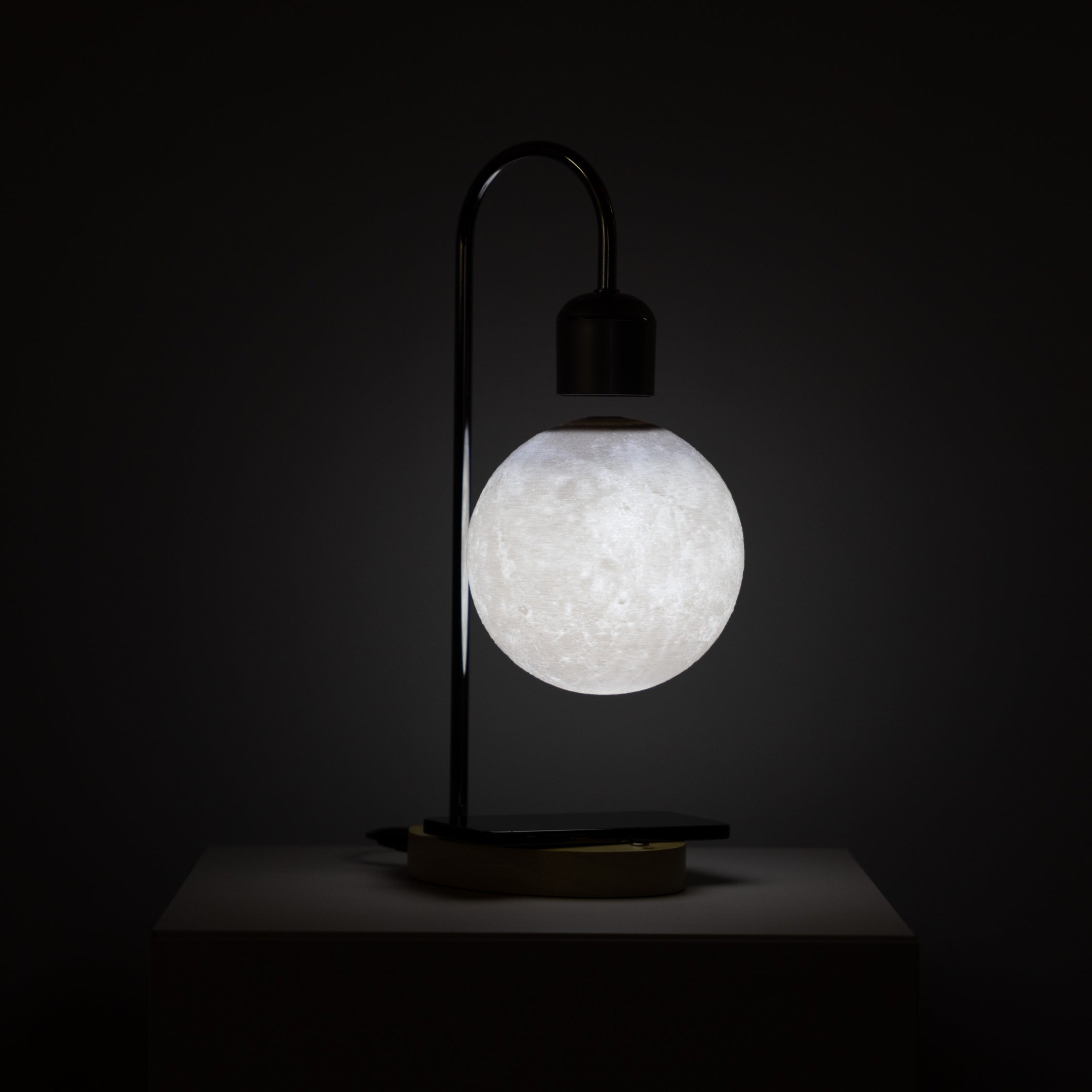 Moon LED Lamp met Draadloze Telefoonoplader