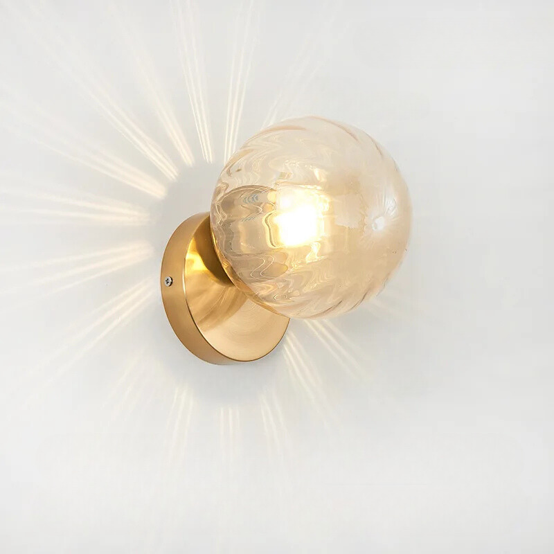 GoldLicht - Moderne Gouden Wandlamp Met Glazen Bol