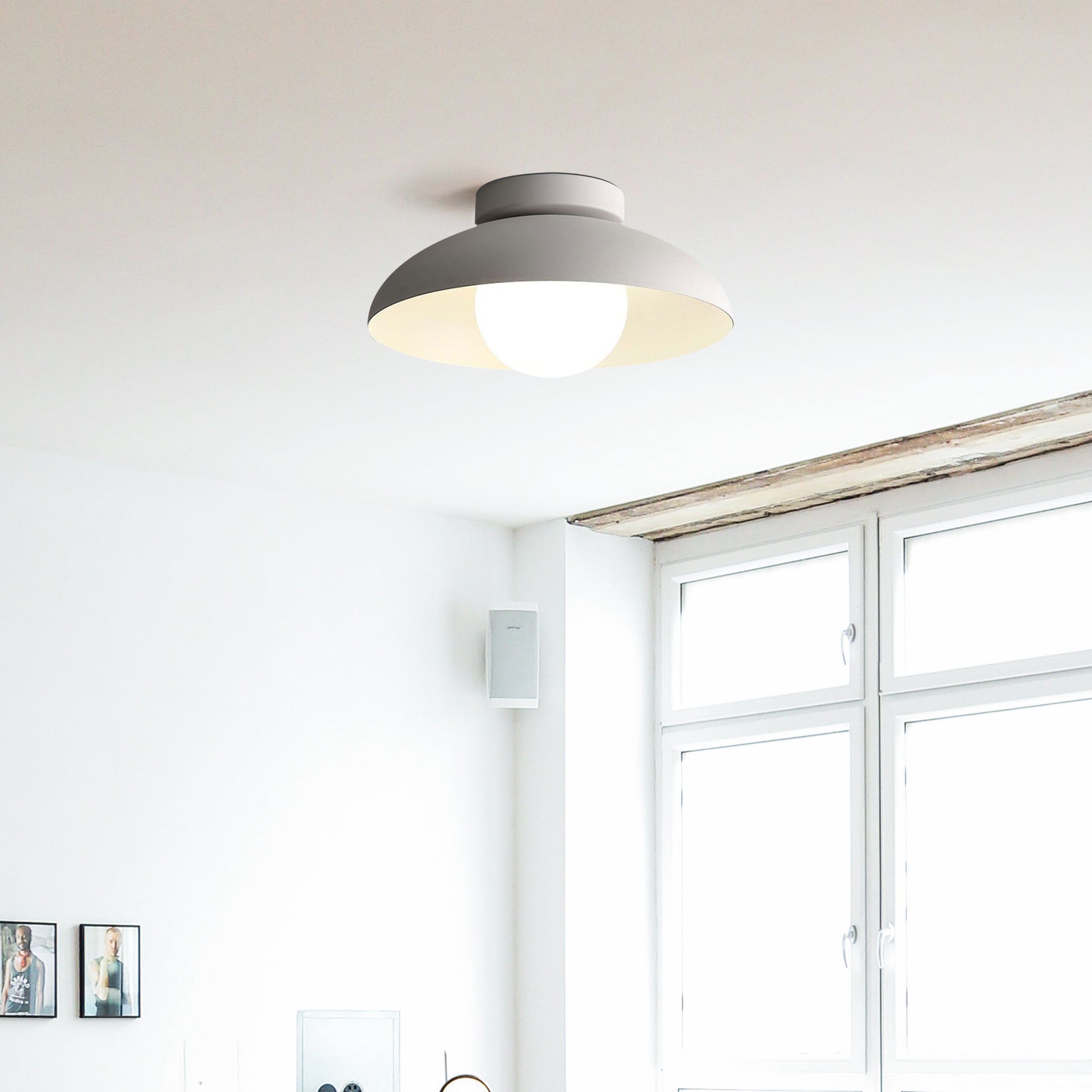 Moderne Metalen Semi-Flush Plafondlamp voor de Hal