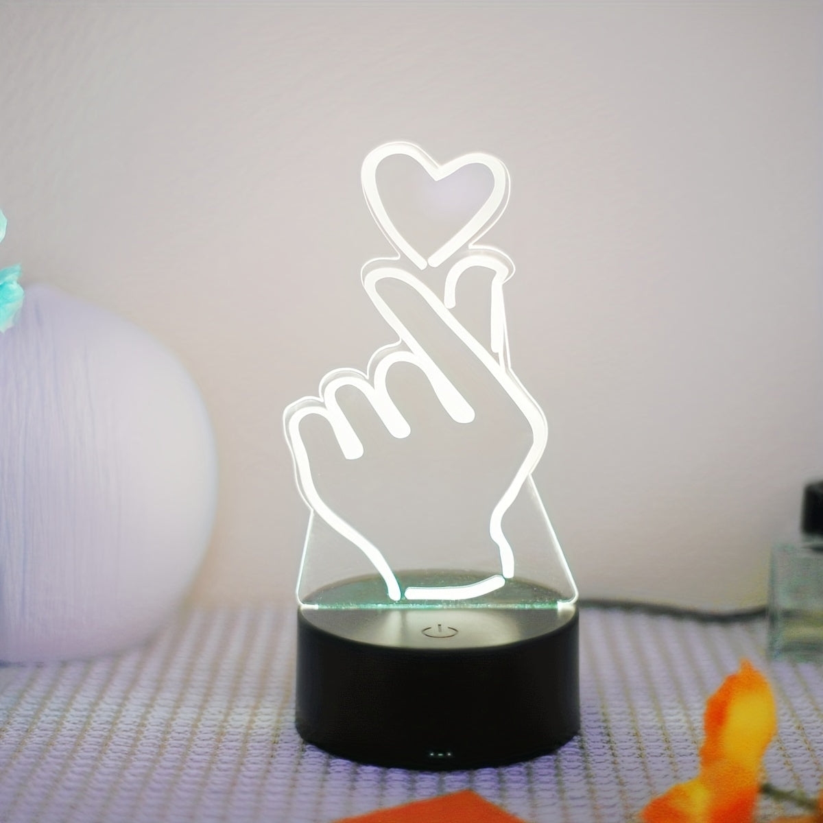 IllumiHeart - 7-kleuren LED Nachtlampje met Touchbediening