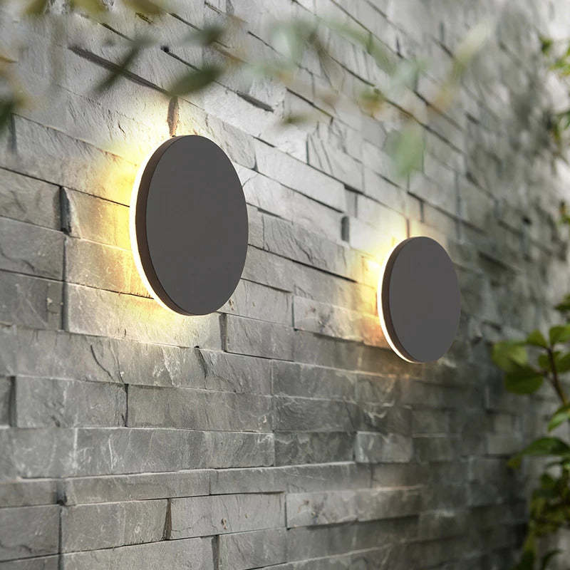 LunaGlow - Minimalistische LED Wandlampen Zwart Metaal voor Tuin en Hal