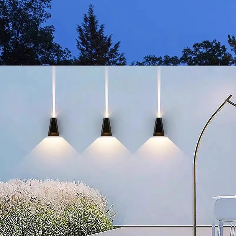 LumiWall - Waterdichte LED Buitenmuurverlichting voor Tuin & Terras – Energiezuinig & Modern Ontwerp