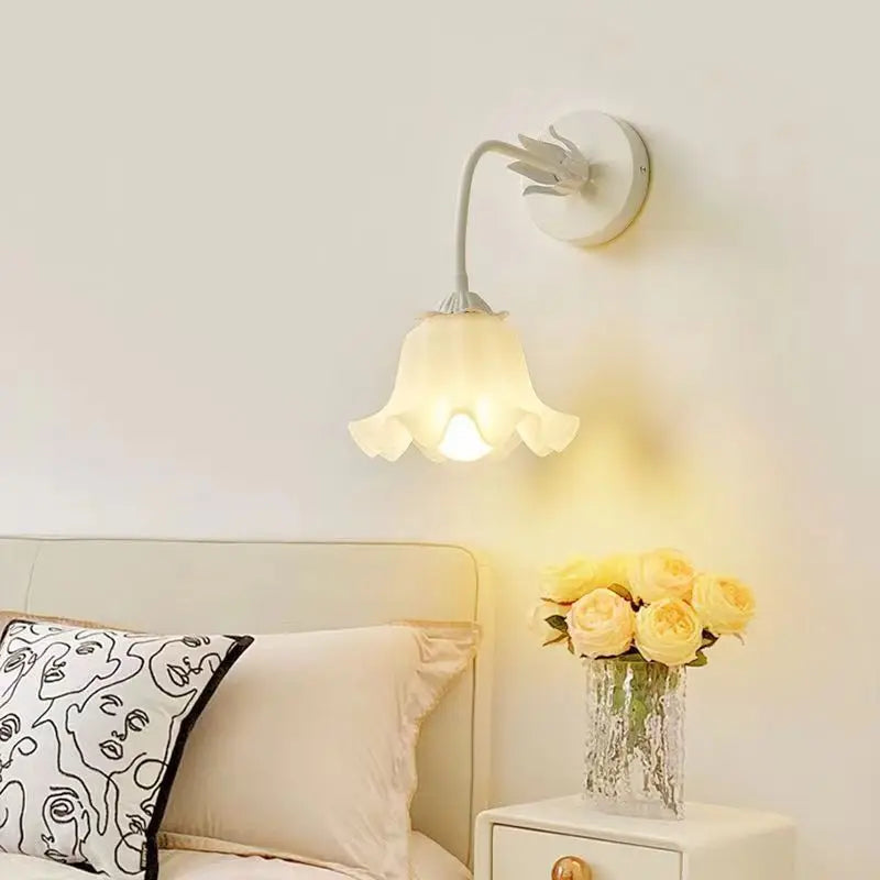 FrenchBloom - Wandlamp Slaapkamer Met Bloem Design