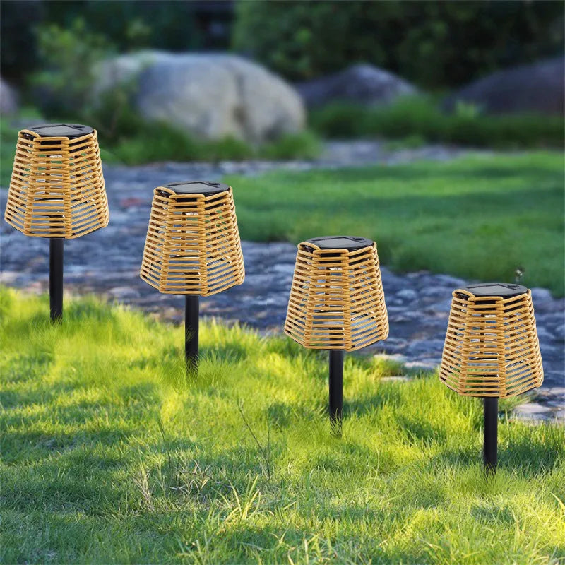 SolarGarden - Zonne-energie Rattan Tuinfakkels – LED Buitenverlichting voor Tuin, Terras & Balkon, Weerbestendig en Energiezuinig