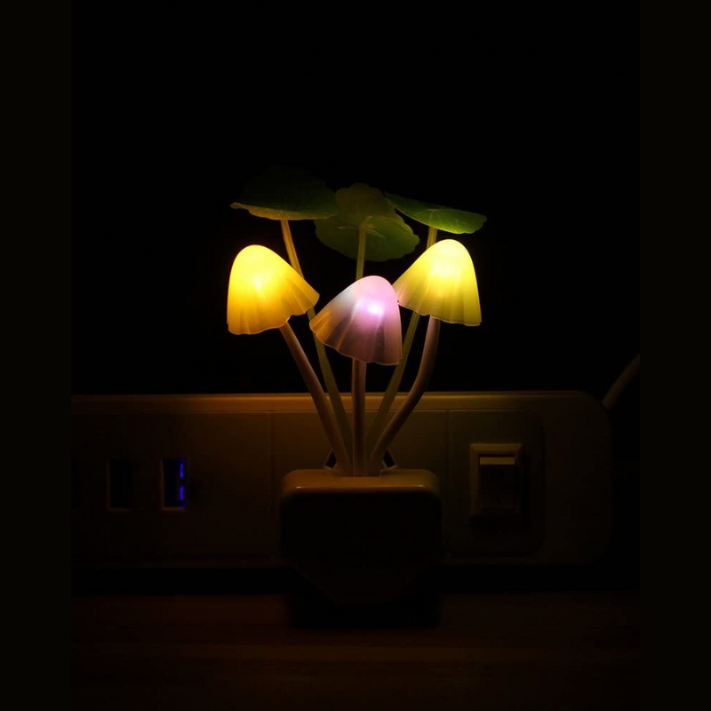 Sensor LED Nachtlamp - Kleurrijke Plug-in LED Paddenstoel Droomlamp