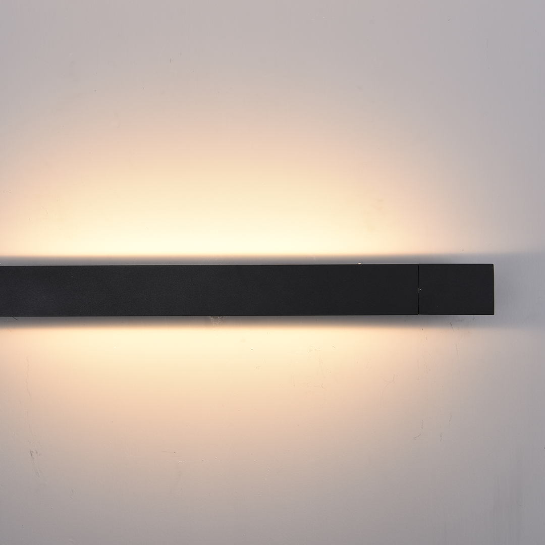 Luna - Slanke LED Wandlamp