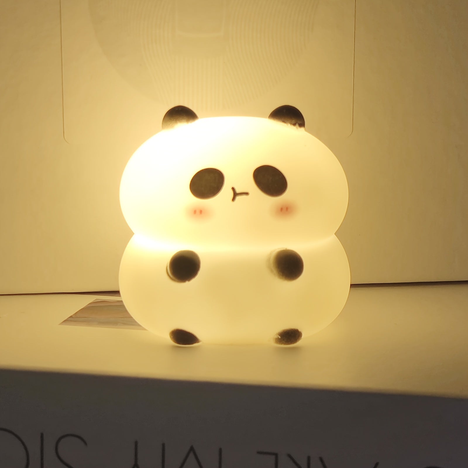 PandaGlow - Aziatisch-geïnspireerd Panda Nachtlampje met LED-verlichting