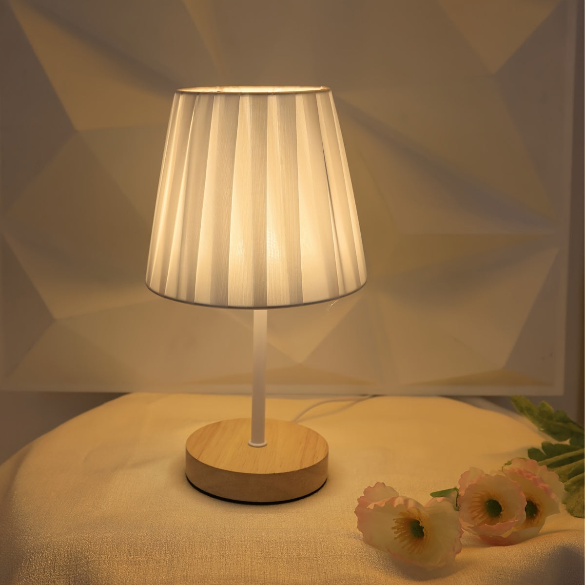 NordicLicht - Moderne Massief Houten Tafellamp met Linnen Kap en USB