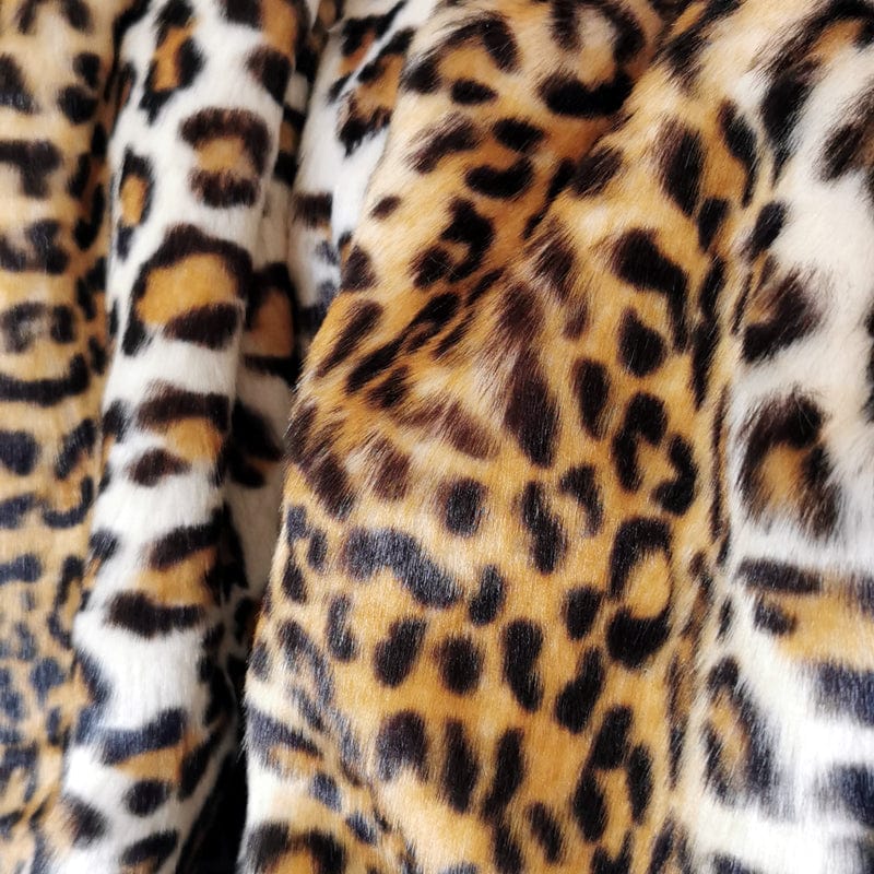 Fine Leopard Faux-Fur Dekentje