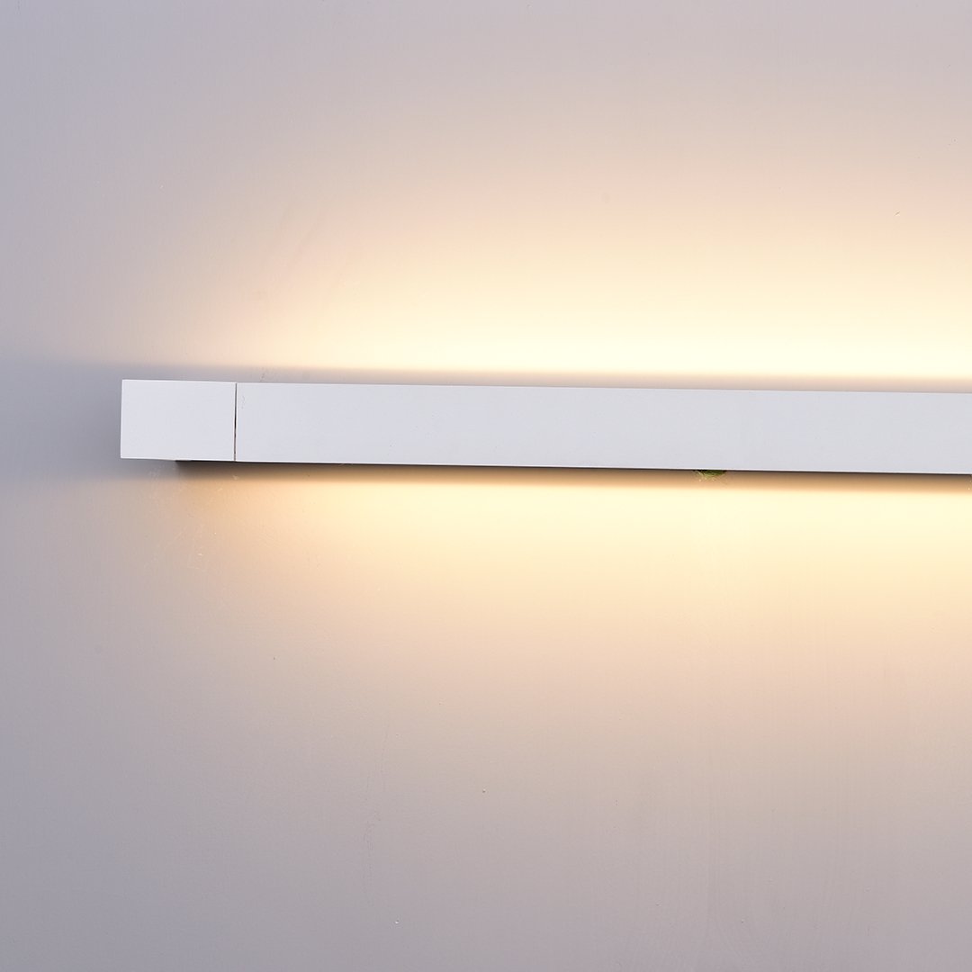 Luna - Slanke LED Wandlamp